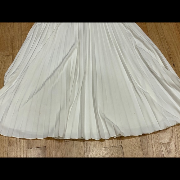 White Grecian cocktail dress - Picture 10 of 11